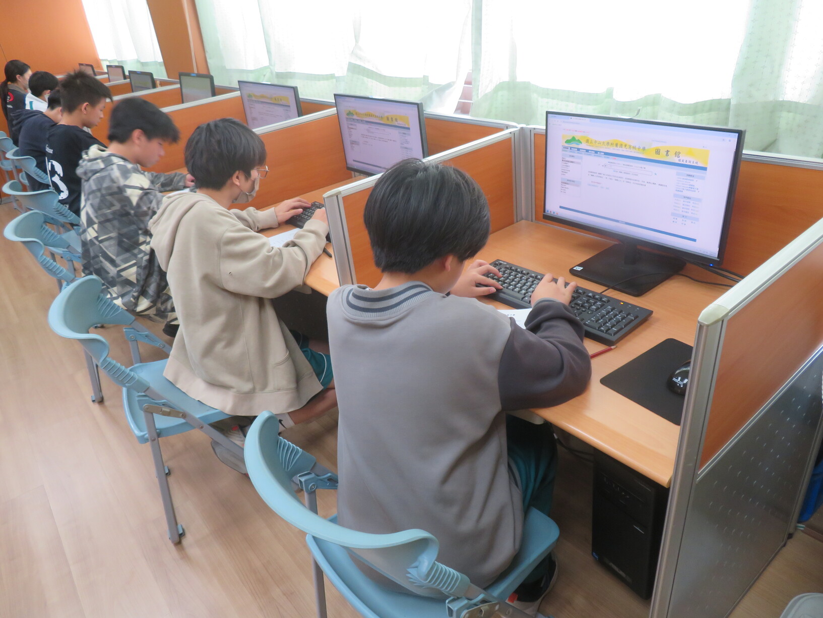 1150327國中書海撈月比賽圖片