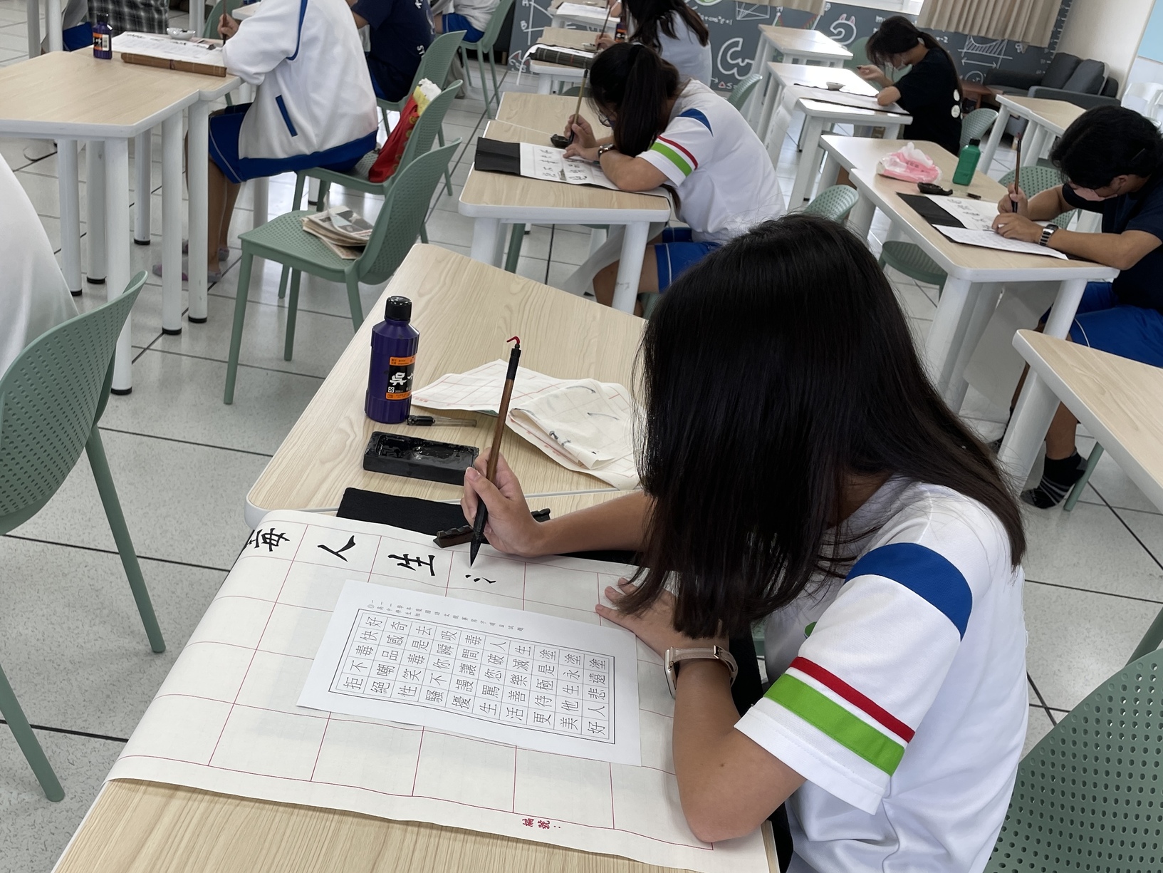 111學年度 國語文競賽 寫字比賽圖片