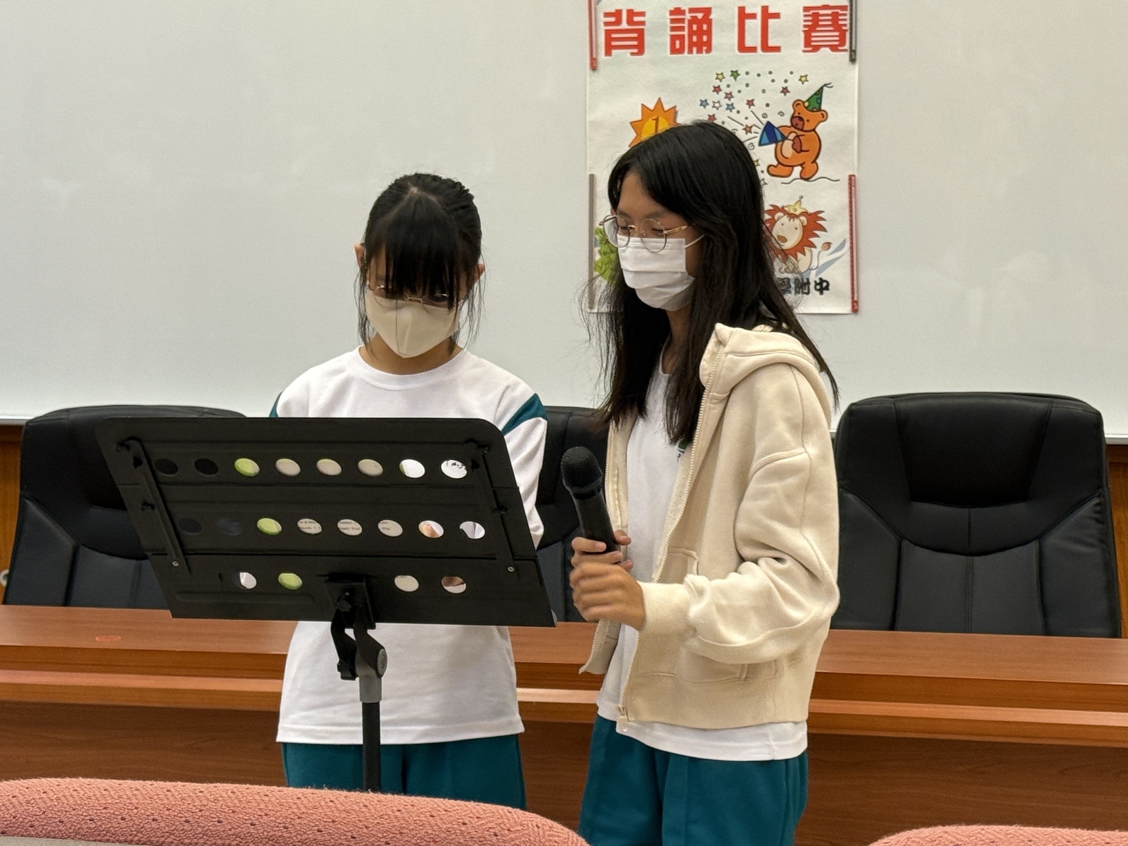 114學年度 國一二年級 英文經典背(朗)誦比賽圖片