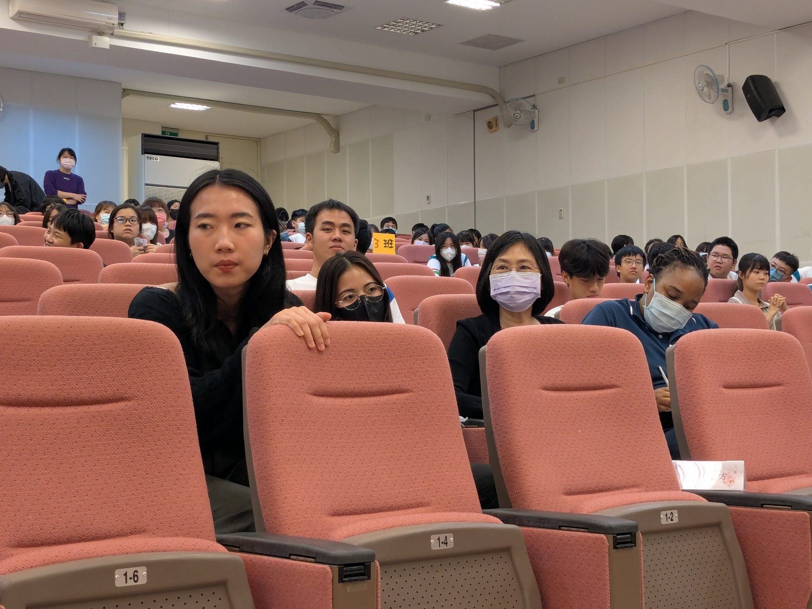 114學年度 國一二年級 英文經典背(朗)誦比賽圖片