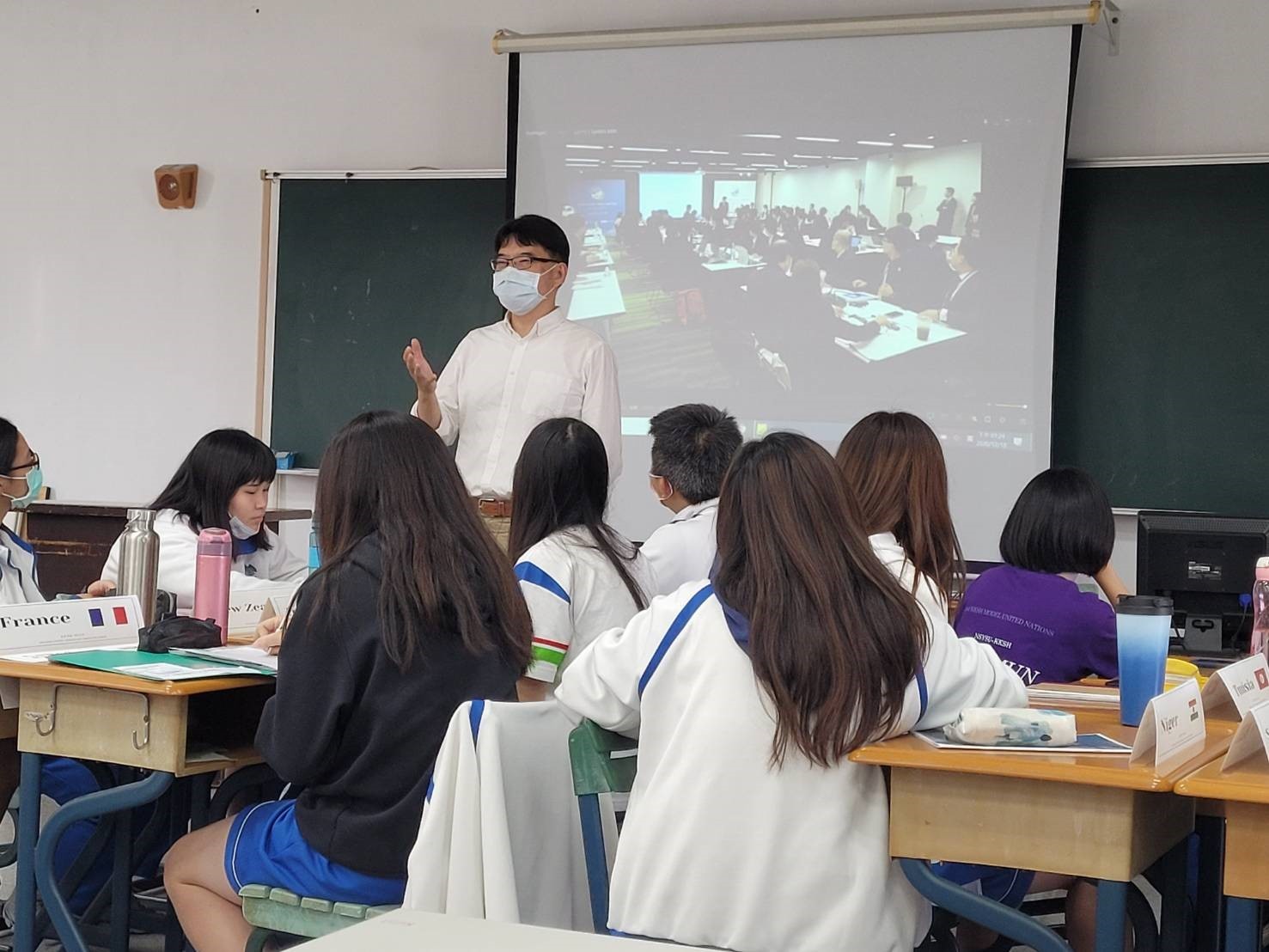 模擬聯合國社圖片